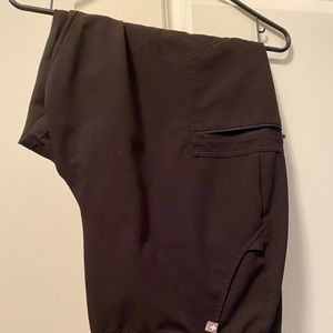 Figs Zamora Black Pant